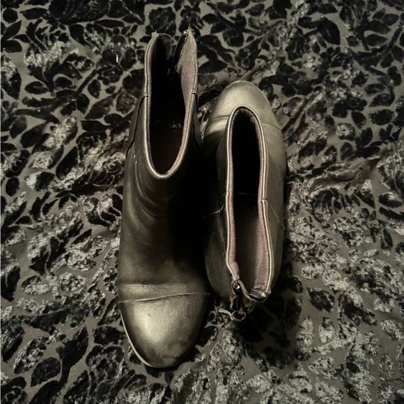 Clarks leather booties - Picture 4 of 5